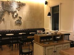 大堂-星巴克臻选(广州沙面店)