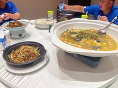 -海鸿荟·沿江菜(中山北路店)