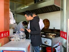 -香山胡记吴江路生煎(灵山路店)