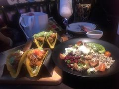 传统墨西哥卷-Famous肥猫墨西哥音乐餐吧(五棵松华熙LIVE店)