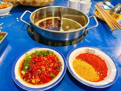 -马路边边老成都串串香(星耀城店)