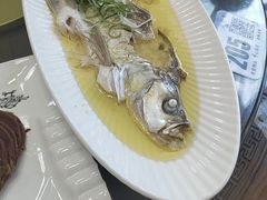 清蒸白丝鱼-七的湖·晚芳亭·阳澄湖农家菜·大闸蟹(莲花岛店)
