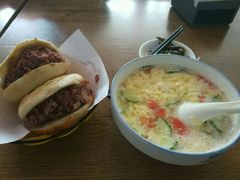 -闫家驴肉火烧(五四店)