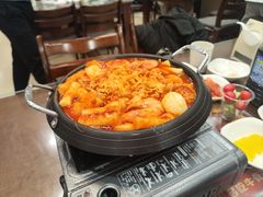 -贵宾庄炸酱面·韩式料理(高区店)