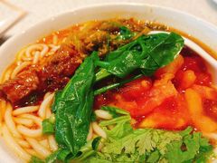 小锅米线-半山腰·云南菜(侨福芳草地店)