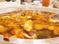 -鑫巴蜀小镇 · 水煮鱼专研店(玉桥店)