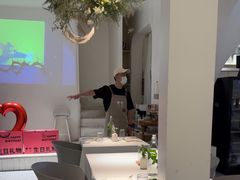 -春树下·树屋花房西餐厅(罍街AS1980店)