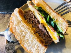 -HIGH FIVE哈福手工汉堡(桂林路店)