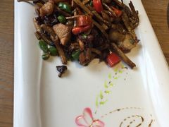 -吴越荣记·苏州菜·松鼠桂鱼(斜塘老街店)