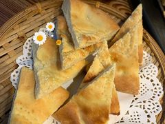 手工烤馕-塔哈尔·新疆盛宴(城西银泰店)