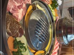 -哈哈碳都·牛肋条无限自助烤肉(台江万达店)