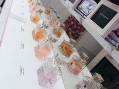 -Dior迪奥(上海世茂广场店)