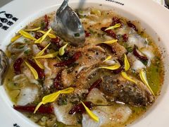 老坛麻辣酸菜鲈鱼-渔语鱼酸菜鱼新川菜(来福士店)