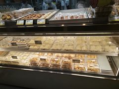 -鲍师傅糕点(海岸城店)