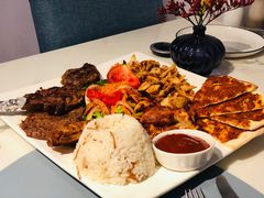 宫廷烤肉拼盘单人份-伊斯坦布尔土耳其清真咖啡餐厅