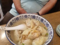 -绿杨馄饨店(湖滨新天地店)