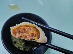 蟹黄汤包-食惠里小笼包面馆(越秀店)