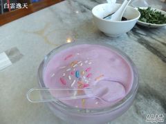冰淇淋近景-东来顺饭庄(西直门店)