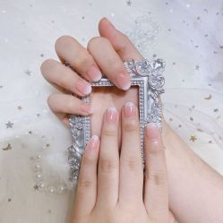 -吉吉靓甲美睫