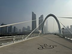 -南京眼步行桥