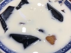 -赵记传承特色牛奶甜品(泉城广场店)