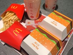 -麦当劳(中山公园龙之梦店)