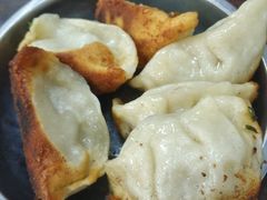 -黄阿姨锅贴大王(万航渡路店)