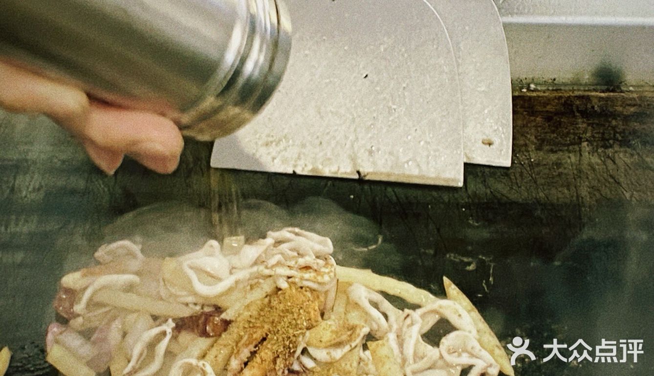 希望生活里不是只有我在付出，还好有你