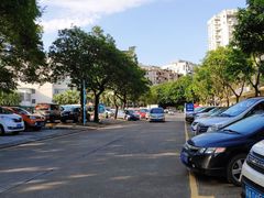 -燕子岗体育场