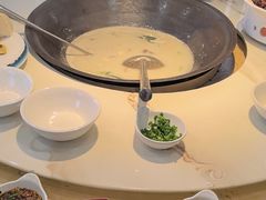 -陈大锅·岳阳鱼馆·地道岳阳菜(美食街店)