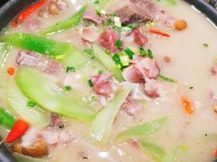 -鑫皇朝酒店(建设一路店)