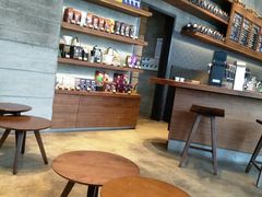 -星巴克臻选(广州高德置地秋广场店)