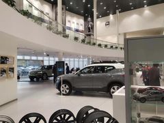 -杭州中沃沃尔沃4S店(滨江区店)
