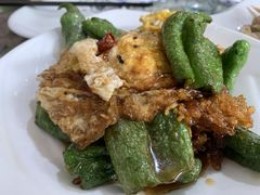 虎皮青椒荷包蛋-土匪鱼酒店