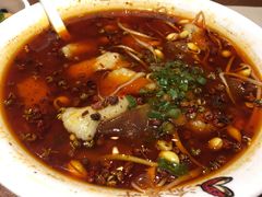 -渝是乎酸菜鱼(龙旗购物中心店)