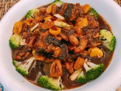 红烧鳗鱼-老季市·三代非遗传承·地标美食老汁鸡(工农路店)