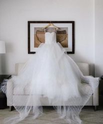 -Vera Wang婚纱礼服旗舰店