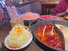 -萍姐火锅·公路夜市(武汉首店)