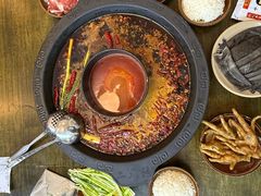 -黄潇洒老火锅(九眼桥宏济巷店)