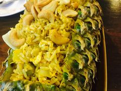 -Dang restaurant (patong phuket)