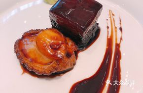 Braised Pork Belly with Abalone