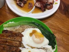 黑椒汁猪扒煎双蛋饭-澳门陈光记烧味饭店(南京德基广场店)