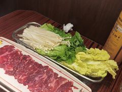 -沙胆彪炭炉牛杂煲(上海日月光广场店)