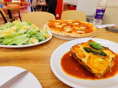 -城市大道红炉披萨烘焙坊