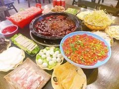 -八一路好吃街(雨田商务大厦店)