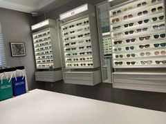 -目艮眼镜SHOWROOM(品牌集合店)