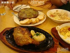 大鸡腿和蜗牛-萨莉亚意式餐厅(特力时尚汇店)