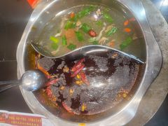 -重庆风光老灶火锅城(同德广场店)
