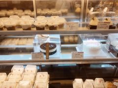 -红宝石·鲜奶小方·海派西点房(昌里店)