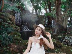 -Chom Cafe and Restaurant